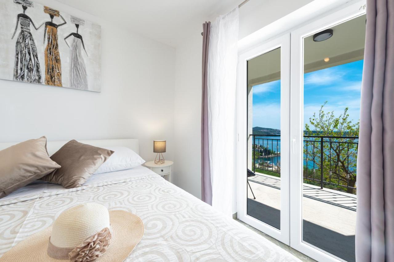 Golden SeaView Holiday Home Mlini Exterior foto